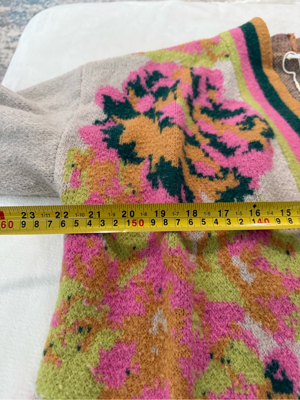 Jodifl Cardigan Sweater Size Large Pink Flowers D94 - Picture 3 of 6